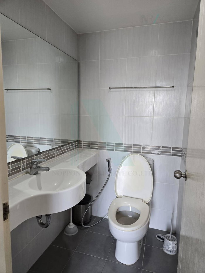 รูป ให้เช่าคอนโด ลุมพินี เพลส ศรีนครินทร์-หัวหมาก สเตชั่น อาคาร A ชั้น 14 1 ห้องนอน ขนาด 26.5 ตรม ใกล้ ซูปเปอร์มาร์เก็ต แม็กซ์แวลู - รูปที่ 3/8