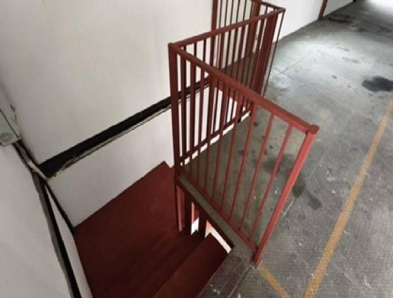 รูป ให้เช่าโกดังพร้อมสำนักงาน / พื้นที่โกดัง 335 ตารางเมตร / ทำเล ซอยลาดกระบัง 42 / ใกล้สนามบินสุวรรณภูมิ / รถ 10 ล้อ เข้า ออกได้ - รูปที่ 7/12