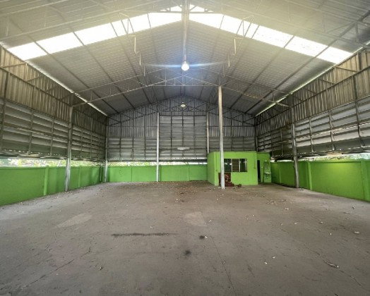 รูป  ให้เช่าโกดังพร้อมสำนักงาน ทำเล บางนา ตราด กม. 7 / ซอยบางพลีนิเวศ ติดถนนบางนาตราด ใกล้ เมกะ บางนา / รถใหญ่ เข้าออกได้ - รูปที่ 1/5
