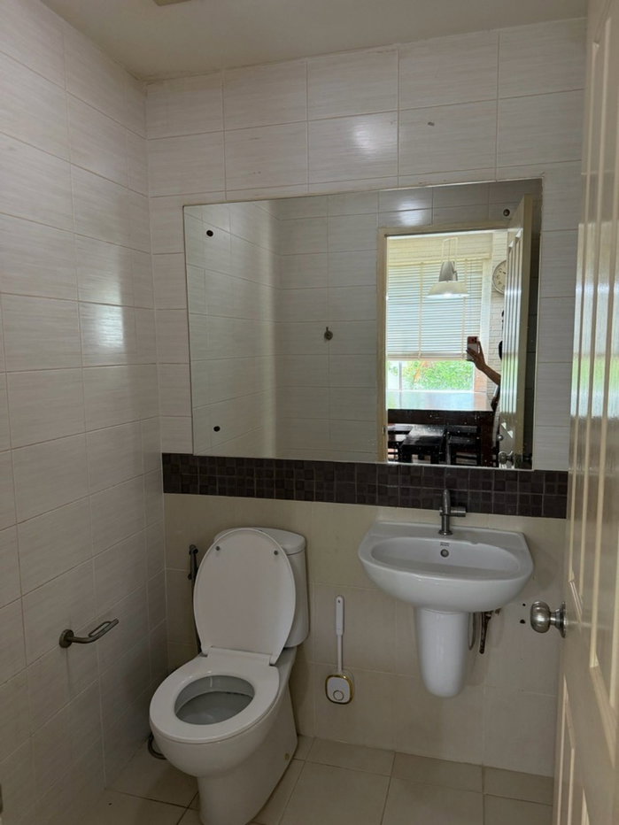 รูป ทาวน์โฮม 3 ชั้น ให้เช่า ในทำเลกรุงเทพกรีฑา ซอย 7 ใกล้ โรงพยาบาลสมิติเวช ศรีนครินทร์และโรงเรียนนานาชาติเวลลิงตัน 🏫 - รูปที่ 11/14