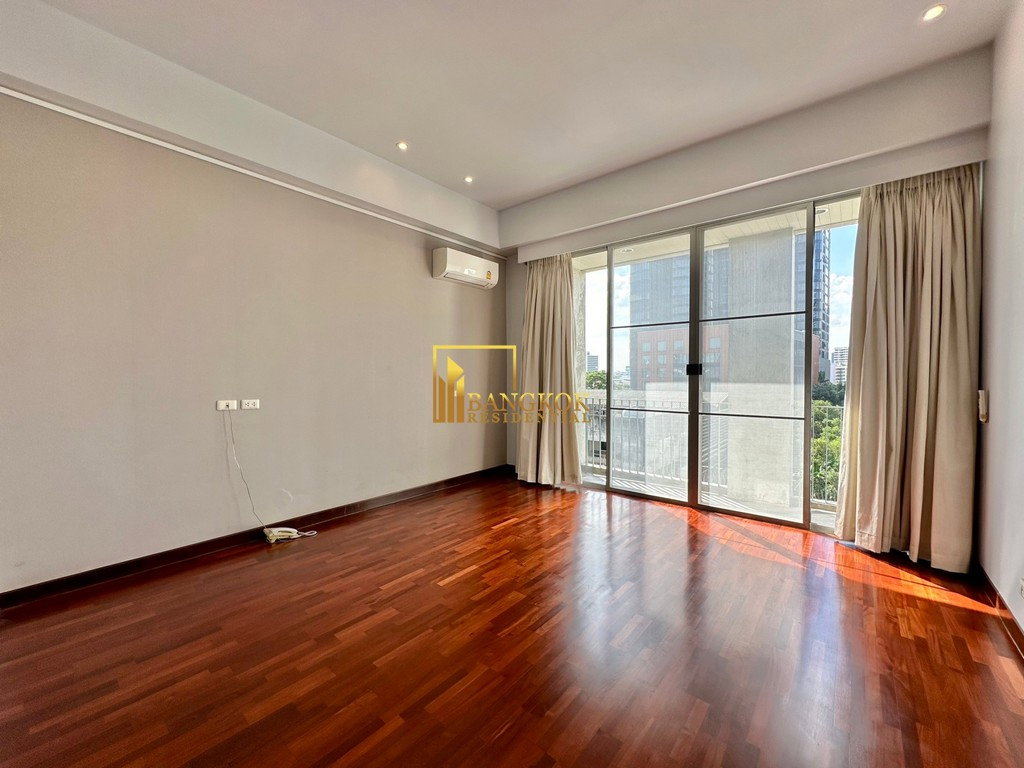 รูป Expansive 4 Bedroom Duplex Apartment For Rent in Thonglor - BR21050AP - รูปที่ 22/49