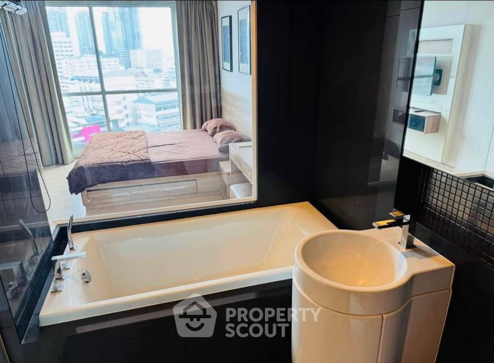 รูป คอนโด 2-ห้องนอน ที่ ริธึ่ม สาทร ใกล้ BTS สะพานตากสิน (ID 2193989) - รูปที่ 7/13