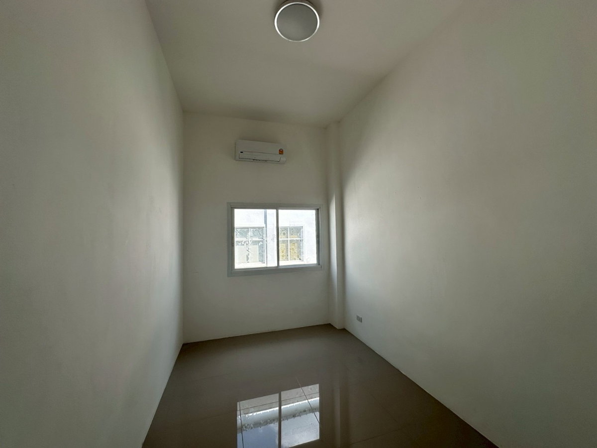 รูป ให้เช่า อาคารพาณิชย์ 3 ชั้น ทำเลดี ตรง Star avenue ใกล้สถานีขนส่งอาเขต ศาลเด็ก Central festival-RW007792 - รูปที่ 19/20