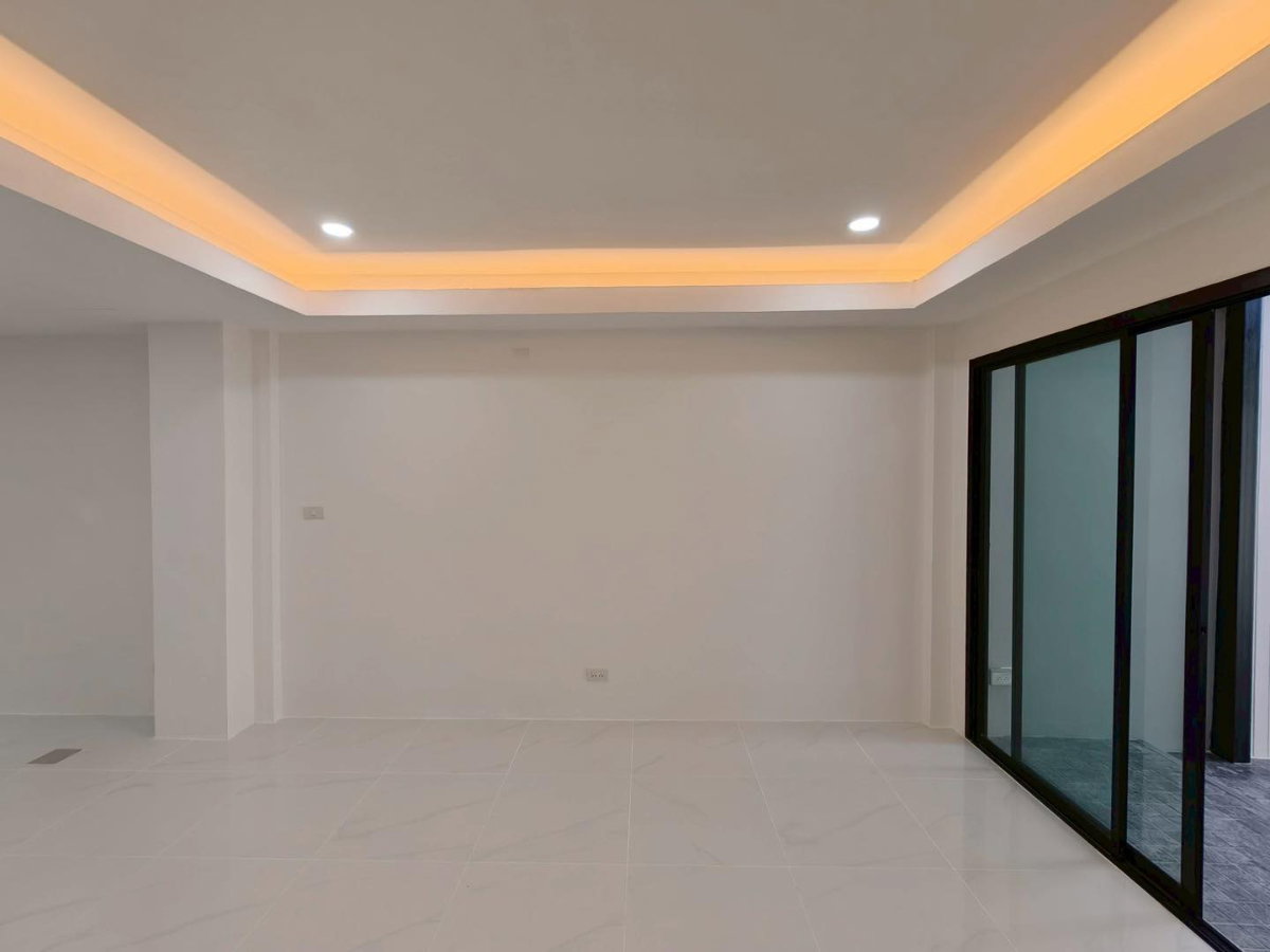 รูป 🏠🔥 ทาวน์โฮม 2 ชั้น ย่านมีนบุรี–รามอินทรา ทำเลฮิต เดินทางง่าย พร้อมอยู่ทันที 🔥🏠 - รูปที่ 9/30