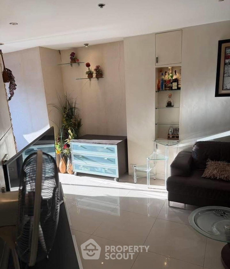รูป คอนโด 2-ห้องนอน ที่ วิทยุ คอมเพล็กซ์ คอนโดมิเนียม ใกล้ BTS เพลินจิต (ID 2709477) - รูปที่ 5/6