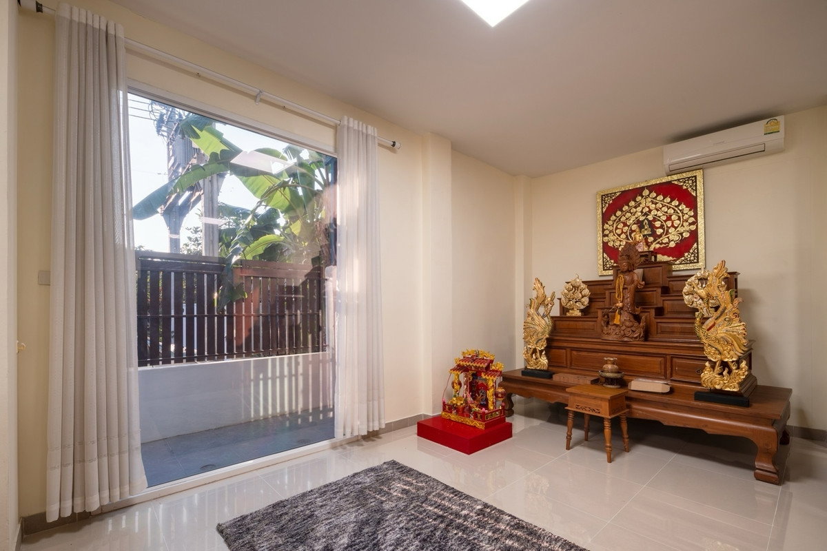 รูป ทาวน์โฮมทำเลลาดพร้าว พร้อมให้เช่า เฟอร์ครบ ใกล้รถไฟฟ้าทั้งสายสีเหลืองและสายสีส้ม 🚃 - รูปที่ 44/49