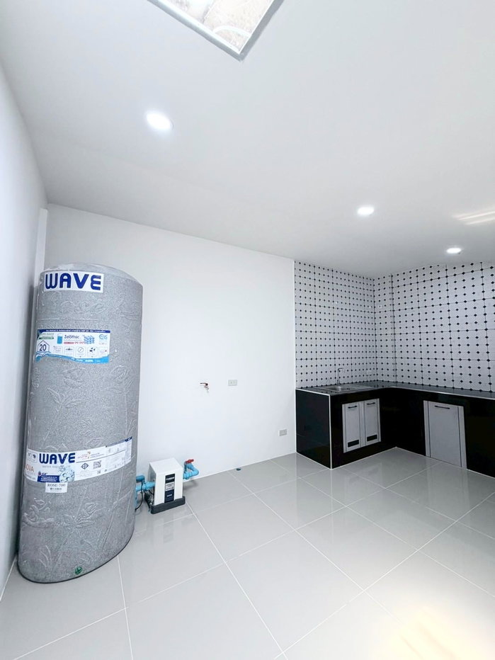 รูป ขาย ‼️ บ้านเคหะสิเหร่ ซอย 11 รีโนเวทใหม่ ✨ 2 ห้องนอน 2 ห้องน้ำ พร้อมที่จอดรถ Agent Welcome 🥰 - รูปที่ 8/25