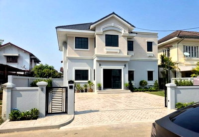 เช่าบ้านเดี่ยว ม.รังสิต : ให้เช่า บ้านเดี่ยว 2 ชั้น สร้างใหม่ หลังใหญ่ หมู่บ้านสีวลี รังสิต คลอง 2 ใกล้ฟิวเจอร์พาร์ครังสิต สนามบินดอนเมือง อยู่อาศัย