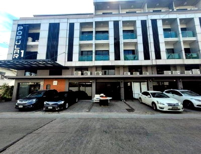 เช่าสำนักงาน เขตจตุจักร : ให้เช่าอาคาร / Home Office 4.5 ชั้น ซอยวิภาวดีรังสิต 20 ลาดพร้าว หรือ รัชดาภิเษก  แอร์ 8 เครื่อง เหมาะเป็นสำนักงาน จดบริษัทได้