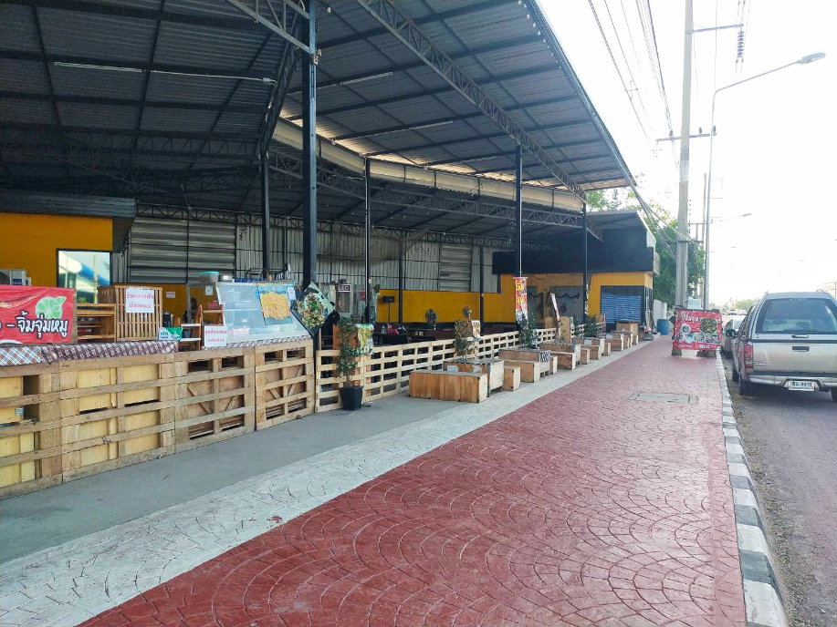 รูป ปล่อยเช่าที่ร้าน พร้อม2ห้องกระจก 1ห้องน้ำ ติดถนนใหญ่ - รูปที่ 3/6