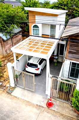 บ้านเดี่ยวให้เช่า : ใกล้ ม.มหิดล นครสวรรค์ 800 ม. บ้านใหม่ 2 ชั้นสภาพสวย 3 นอน วัดเขาทอง 600 ม. พยุหะคีรี 3 น้ำ 50 ตร.ว. 200 ตร.ม.พร้อมเฟอร์ฯ ตลาดเขาทอง 900 ม