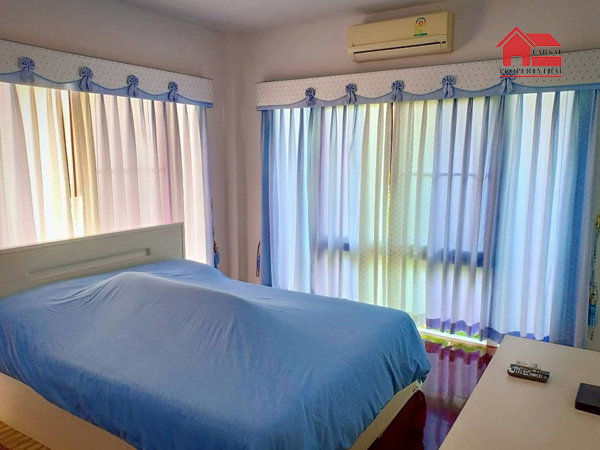 รูป ให้เช่าบ้านเดี่ยว 2ชั้นเนื้อที่ 72ตร.ว 4ห้องนอน 4ห้องน้ำ เฟอร์ครบ (โครงการติดชายหาด)ถนนสุขุมวิท-บางแสน ใกล้ตลาดหนองมน ราคาเช่า 40,000 บ/ด - รูปที่ 9/17