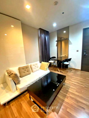 Condos for rent : 1-BR Condo In Ivy Ampio Rachada - Rama 9, 300m To MRT Thailand Cultural Centre (ID 2574833)
