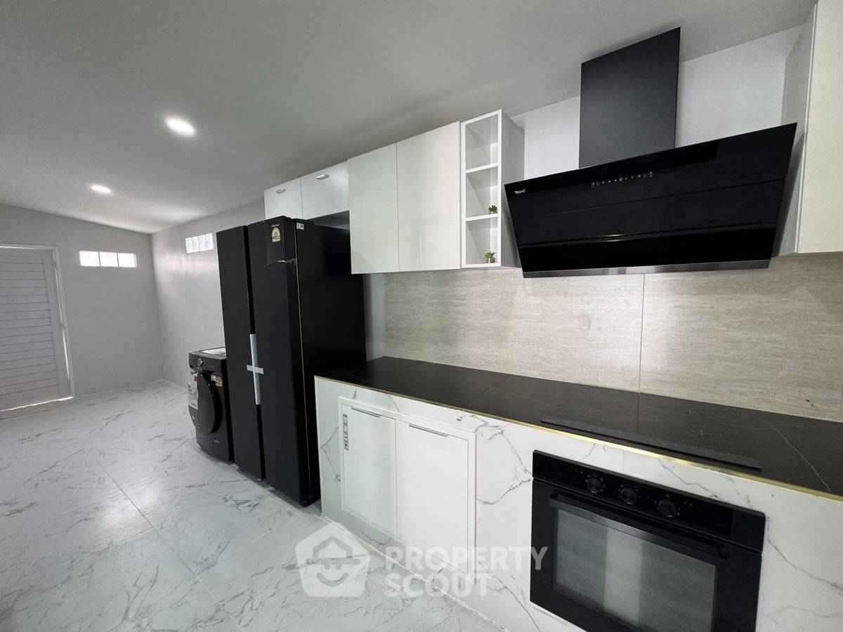 รูป วิลล่า 4-ห้องนอน ใกล้ พัทยาตะวันออก (ID 2761002) - รูปที่ 15/20