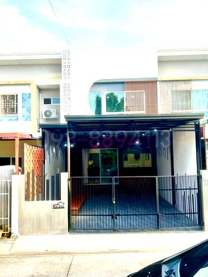 ทาวน์โฮม บางบ่อ สมุทรปราการ : ขายทาวน์โฮม 2 ชั้น มบ.อินดี้ บางนา-ตราด กม.26 เนื้อที่ 22 ตรว 2นอน 3 น้ำ ทำเลดี ใกล้ เมกาบางนา