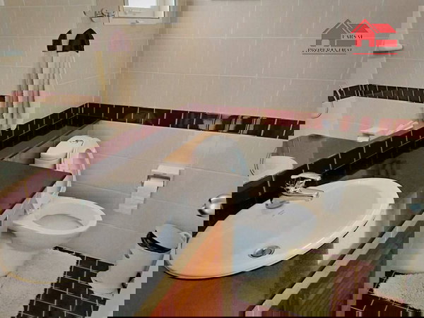 รูป ให้เช่าบ้านเดี่ยว 2ชั้นเนื้อที่ 72ตร.ว 4ห้องนอน 4ห้องน้ำ เฟอร์ครบ (โครงการติดชายหาด)ถนนสุขุมวิท-บางแสน ใกล้ตลาดหนองมน ราคาเช่า 40,000 บ/ด - รูปที่ 8/17