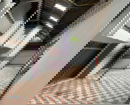 รูป ให้เช่าโกดัง โรงงาน พร้อมสำนักงาน พร้อมบ้านพัก / ซอยพัฒนาการ 76 พื้นที่ใช้สอย 1000 ตารางเมตร / รถใหญ่เข้าออกได้ จอดหน้าโกดัง - รูปที่ 4/14