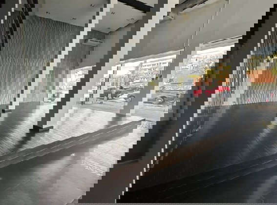 รูป  ให้เช่าอาคารสำนักงาน / โชว์รูม 4 ชั้น ริมถนนกิ่งแก้ว (ริมถนน) /Renovate ใหม่ /เหมาะเป็นสำนักงาน , showroom , อื่น ๆ จดบริษัทได้ - รูปที่ 5/20