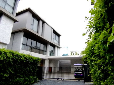 เช่าบ้านเดี่ยว กรุงเทพมหานคร : บ้านเดี่ยว ควอร์เตอร์ ทองหล่อ เช่า 