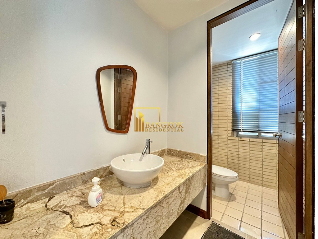 รูป Expansive 4 Bedroom Duplex Apartment For Rent in Thonglor - BR21050AP - รูปที่ 20/49