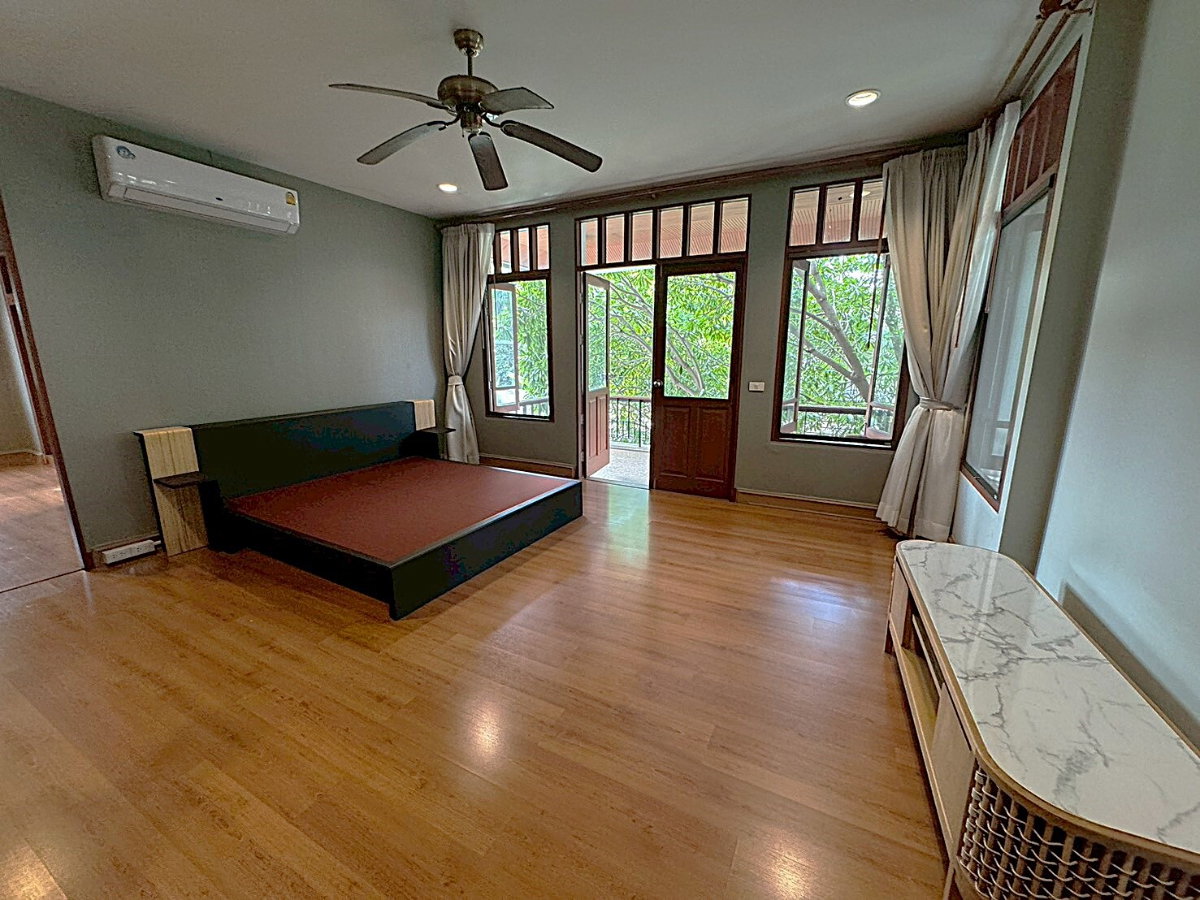 รูป 🏡 บ้านเดี่ยวสไตล์รีสอร์ท พร้อมสระว่ายน้ำส่วนตัว เอกมัย ** NO CO-AGENT ** - รูปที่ 5/25