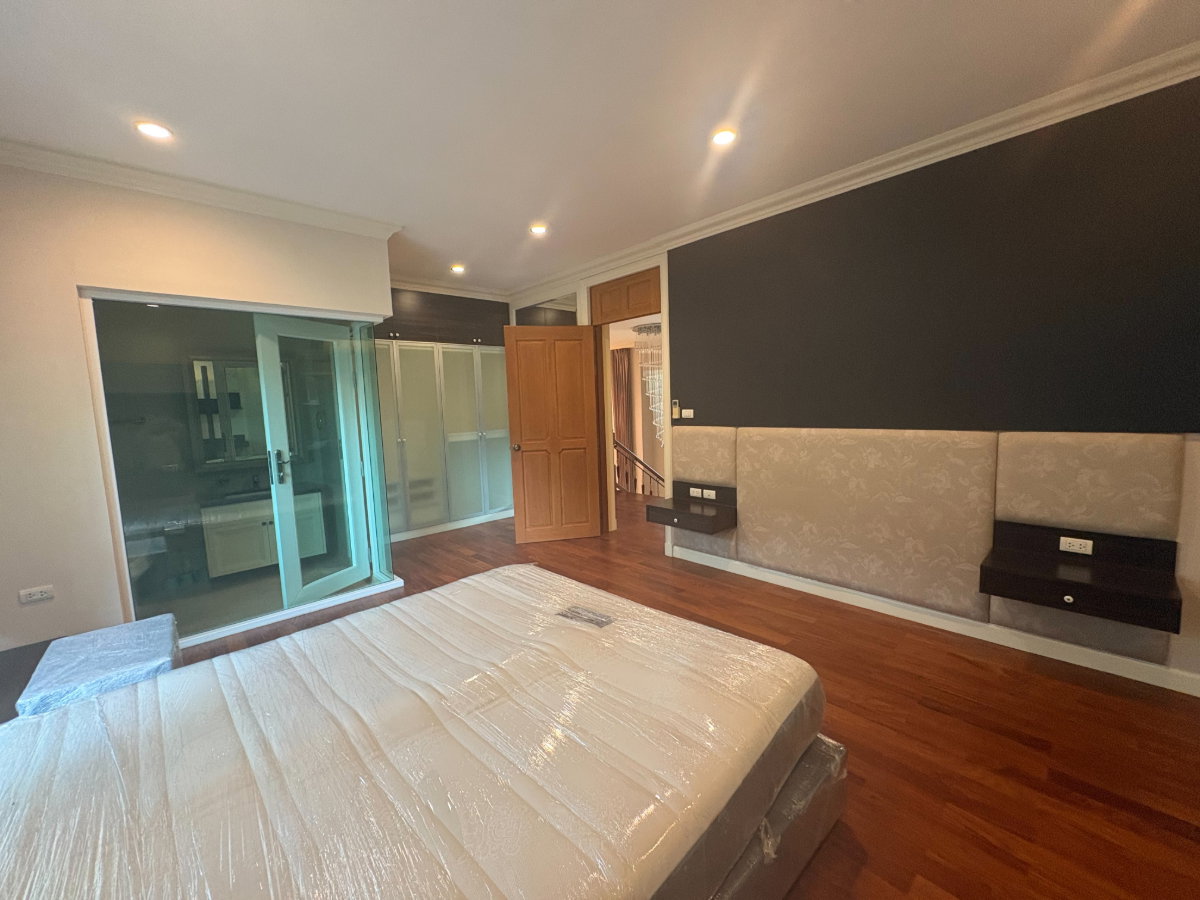 รูป ขายคฤหาสน์หรู 2 ชั้น พร้อมสระว่ายน้ำโครงการพฤกษ์ภิรมย์ รีเจ้นท์ ราชพฤกษ์- รัตนาธิเบศร์ จาก Q House 592.8 ตร.ว 850 ตร.ม  10 นอน 9 น้ำ !  - รูปที่ 16/41