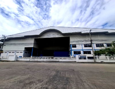 เช่าโรงงาน บางเสาธง สมุทรปราการ : ให้เช่าโรงงาน พร้อมสำนักงาน / พื้นที่สีม่วง ทำเล บางนา ตราด กม.23 บางเสาธง ซอยวัดบัวโรย / พื้นที่ดินเกือบ 7 ไร่ / รถเทรลเลอร์เข้าออกได้ / ขอ รง.4 ได้