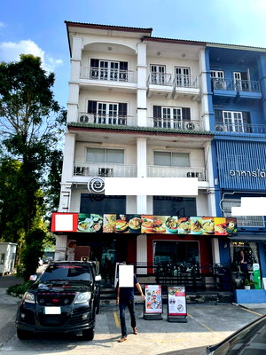 เช่าอาคารพาณิชย์ ทรู ทาวเวอร์ พัฒนาการ : ให้เช่าอาคารพาณิชย์ 2 คูหา ตึกมุม ริมถนนพัฒนาการ ใกล้ซอยพัฒนาการ 30 (ซอยหมู่บ้านปัญญา)