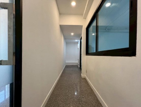 รูป ให้เช่าอาคารสำนักงาน 3 ชั้น พร้อมโกดัง / ทำเล อุดมสุข บางนา / ใกล้ BTS อุดมสุข / เหมาะหลากหลายธุรกิจ - รูปที่ 9/14