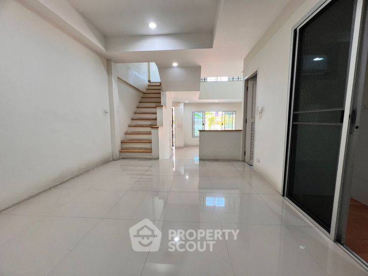 picture 3-BR Townhouse in Thung Khru (ID 2760819) - 4/11