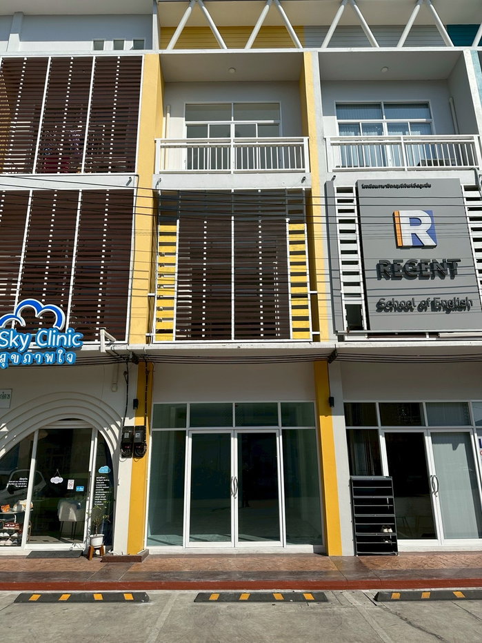 รูป ให้เช่า อาคารพาณิชย์ 3 ชั้น ทำเลดี ตรง Star avenue ใกล้สถานีขนส่งอาเขต ศาลเด็ก Central festival-RW007792 - รูปที่ 2/20