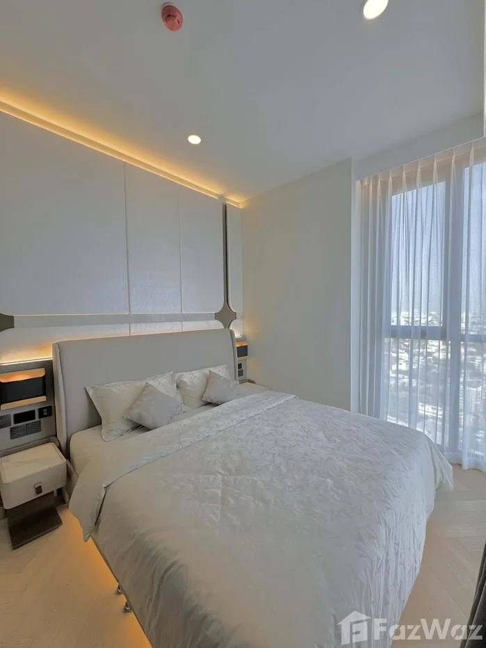 picture 𝑷𝒂𝒓𝒌 𝑶𝒓𝒊𝒈𝒊𝒏 𝑻𝒉𝒐𝒏𝒈𝒍𝒐𝒓 6137522 - 25/25