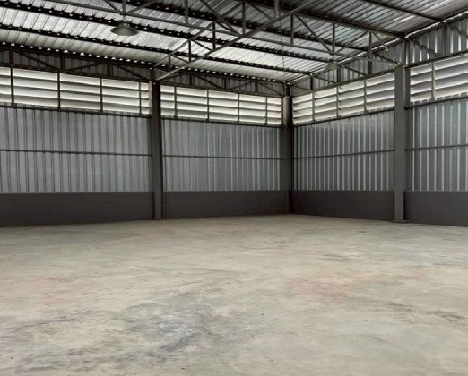 รูป ให้เช่าโกดังพร้อมสำนักงาน พื้นที่ 200 ตารางเมตร /รองรับน้ำหนัก 2 ตัน/ตร.ม. / ทำเล ซอยประชาอุทิศ 90 สมุทรปราการ/ รถสิบล้อ เข้าออก สะดวก - รูปที่ 2/8