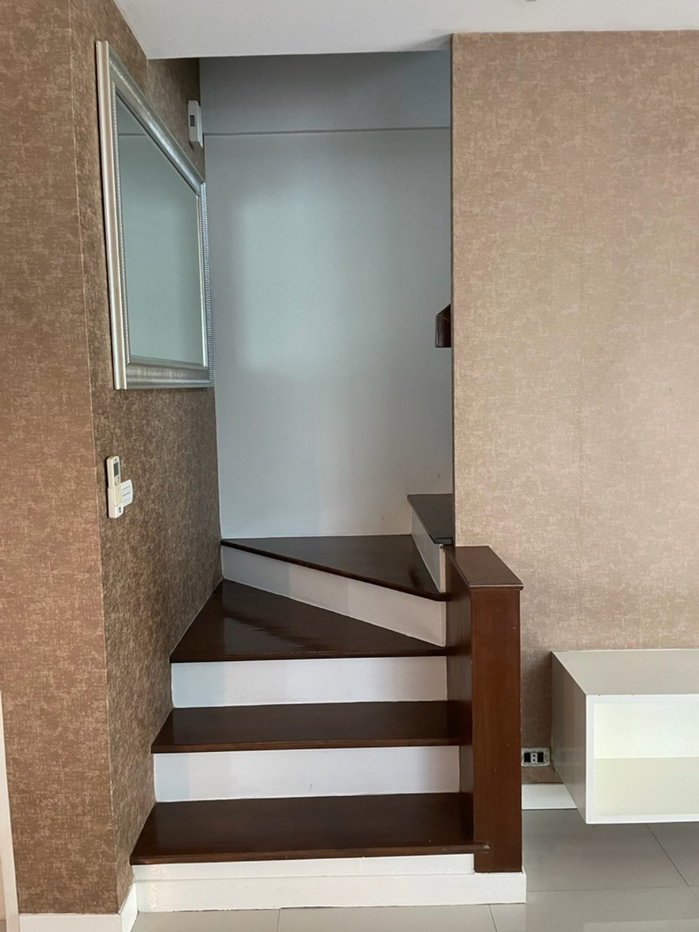 รูป ทาวน์โฮม 3 ชั้น ให้เช่า ในทำเลกรุงเทพกรีฑา ซอย 7 ใกล้ โรงพยาบาลสมิติเวช ศรีนครินทร์และโรงเรียนนานาชาติเวลลิงตัน 🏫 - รูปที่ 2/14