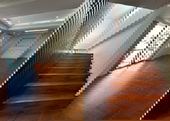 รูป  ให้เช่าอาคารสำนักงาน / โชว์รูม 4 ชั้น ริมถนนกิ่งแก้ว (ริมถนน) /Renovate ใหม่ /เหมาะเป็นสำนักงาน , showroom , อื่น ๆ จดบริษัทได้ - รูปที่ 7/20