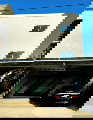 เช่าทาวน์โฮม ถนนบางนา - ตราด : HR3347เช่าอาคาร 3 ชั้น แปลงมุมเนื้อที่กว้าง 46 ตร.ว.หมู่บ้านอารียา บริดจ์ บางนา