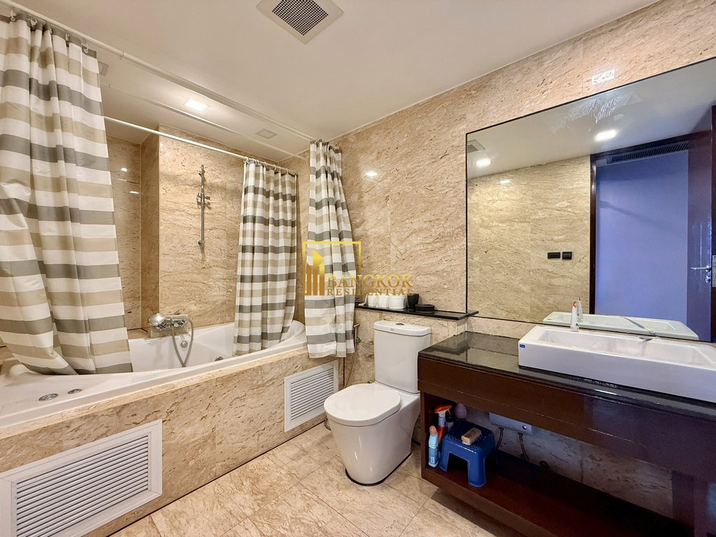 รูป Baan Saraan | Stylish 3 Bedroom Duplex Condo in Phrom Phong - BR4175CD - รูปที่ 8/49