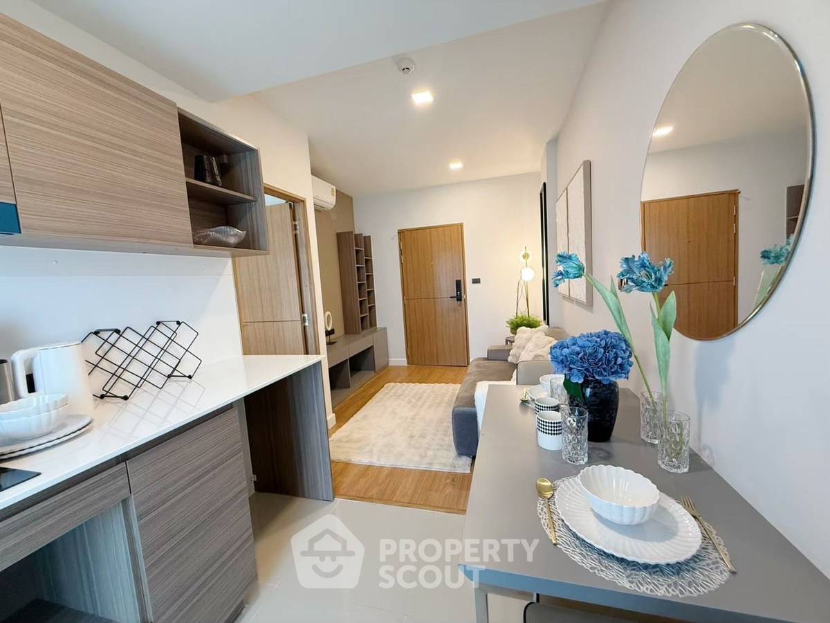 picture 2-BR Condo at Arise Condo At Mahidol in Pa Daet (ID 2199532) - 4/12