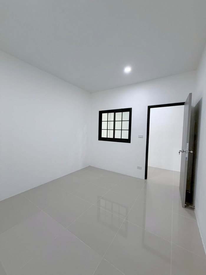 รูป ขาย ‼️ บ้านเคหะสิเหร่ ซอย 11 รีโนเวทใหม่ ✨ 2 ห้องนอน 2 ห้องน้ำ พร้อมที่จอดรถ Agent Welcome 🥰 - รูปที่ 9/25