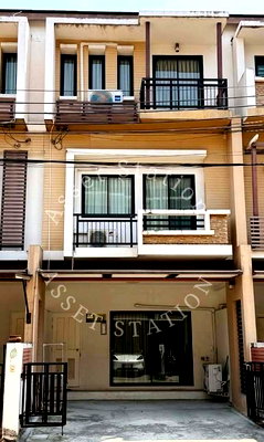 เช่าทาวน์โฮม กรุงเทพมหานคร : ว่าง 📍ทาวน์โฮม 3 ชั้น 3 ห้องนอน กว้าง 170 ตารางเมตร Time Home : พระราม 9 - หัวหมาก