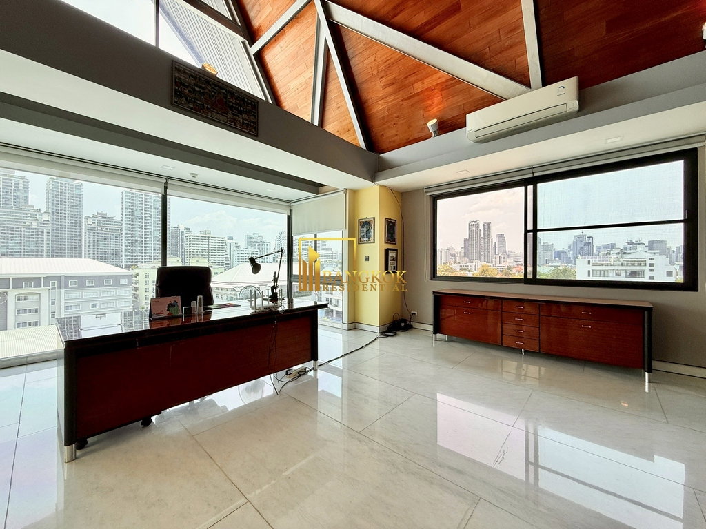 รูป Baan Saraan | Stylish 3 Bedroom Duplex Condo in Phrom Phong - BR4175CD - รูปที่ 18/49