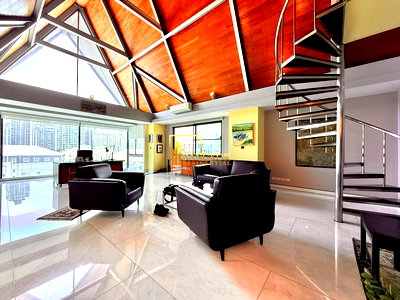Condos for sale : Baan Saraan | Stylish 3 Bedroom Penthouse Condo in Phrom Phong - BR4175CD