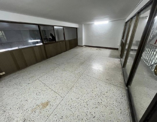 รูป ให้เช่าอาคารพาณิชย์ 4.5 ชั้น 2 คูหา  ซอยสวนมะลิ 3 / ใกล้ รพ.กลาง ใกล้วัดสระเกศ ใกล้เยาวราช  - รูปที่ 5/6