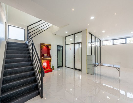 รูป  ให้เช่าโกดัง โรงงาน พร้อมสำนักงาน พร้อมห้องพักคนงาน 11 ห้อง / พื้นที่ดิน 2 ไร่ / ทำเล ถนนชัยพฤกษ์ / ซอยบางพลับ  / รถเทรลเลอร์ เข้าออกได้ - รูปที่ 17/18