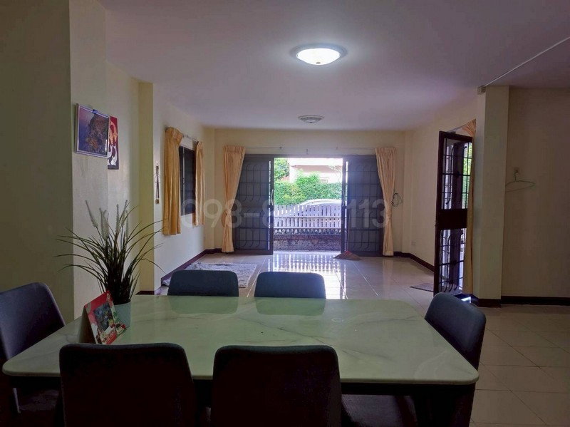 รูป ขายบ้านเดี่ยว 2 ชั้น บ้านฉัตรหลวง สามโคก ปทุมธานี เนื้อที่ 51.4 ตรว 3นอน 2น้ำ หมู่บ้านติดถนนใหญ่ เดินทางสะดวกสบาย บรรยากาศร่มรื่น - รูปที่ 6/8