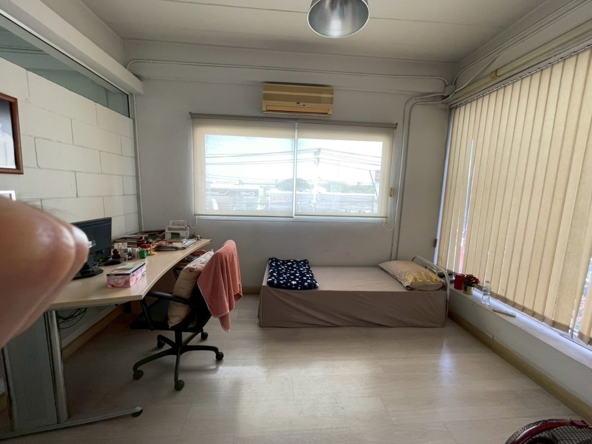 รูป ให้เช่าอาคารพาณิชย์ 2 คูหา ตึกมุม ริมถนนพัฒนาการ ใกล้ซอยพัฒนาการ 30 (ซอยหมู่บ้านปัญญา) - รูปที่ 16/20