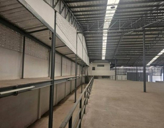 รูป ให้เช่าโรงงาน พร้อมสำนักงาน พื้นที่สีม่วง พุทธมณฑล สาย 4 อ้อมน้อย กระทุ่มแบน พื้นที่ 1680 ตารางเมตร / รถใหญ่เข้าออกได้ ทำโรงงานได้ - รูปที่ 6/13