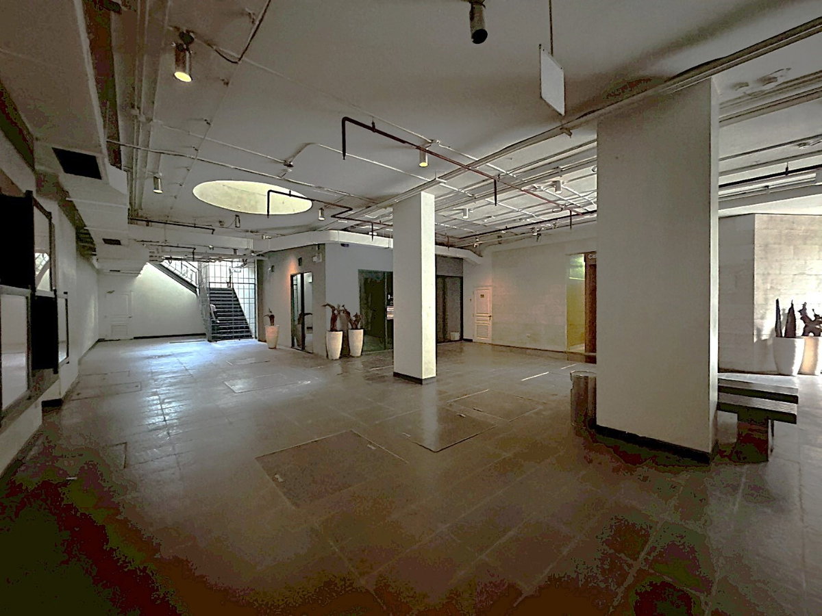 รูป พื้นที่ร้านค้าให้เช่า พร้อมพงษ์ เหมาะทำธุรกิจทุกประเภท ** NO CO-AGENT ** - รูปที่ 6/9