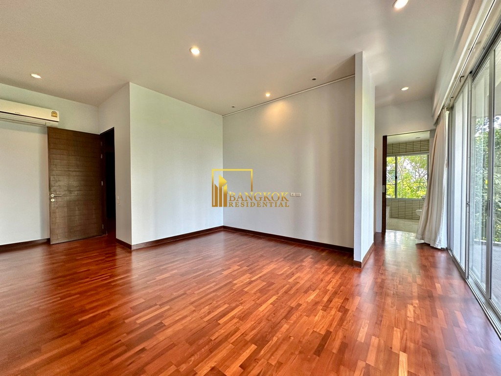 รูป Expansive 4 Bedroom Duplex Apartment For Rent in Thonglor - BR21050AP - รูปที่ 41/49