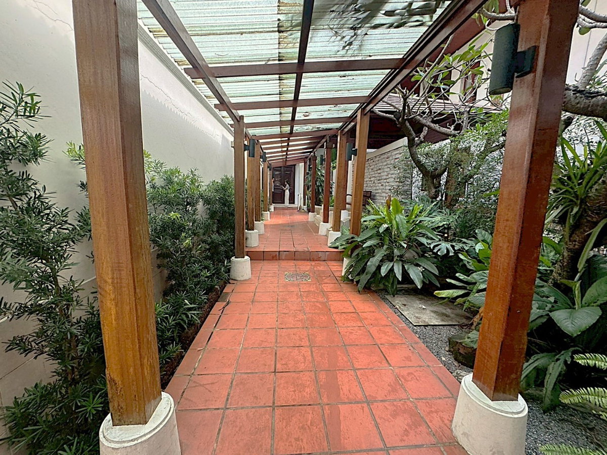 รูป 🏡 บ้านเดี่ยวสไตล์รีสอร์ท พร้อมสระว่ายน้ำส่วนตัว เอกมัย ** NO CO-AGENT ** - รูปที่ 22/25